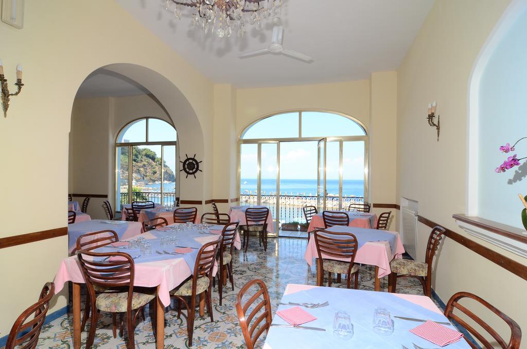 Hotel Terme Marina Lacco Ameno  ภายนอก รูปภาพ