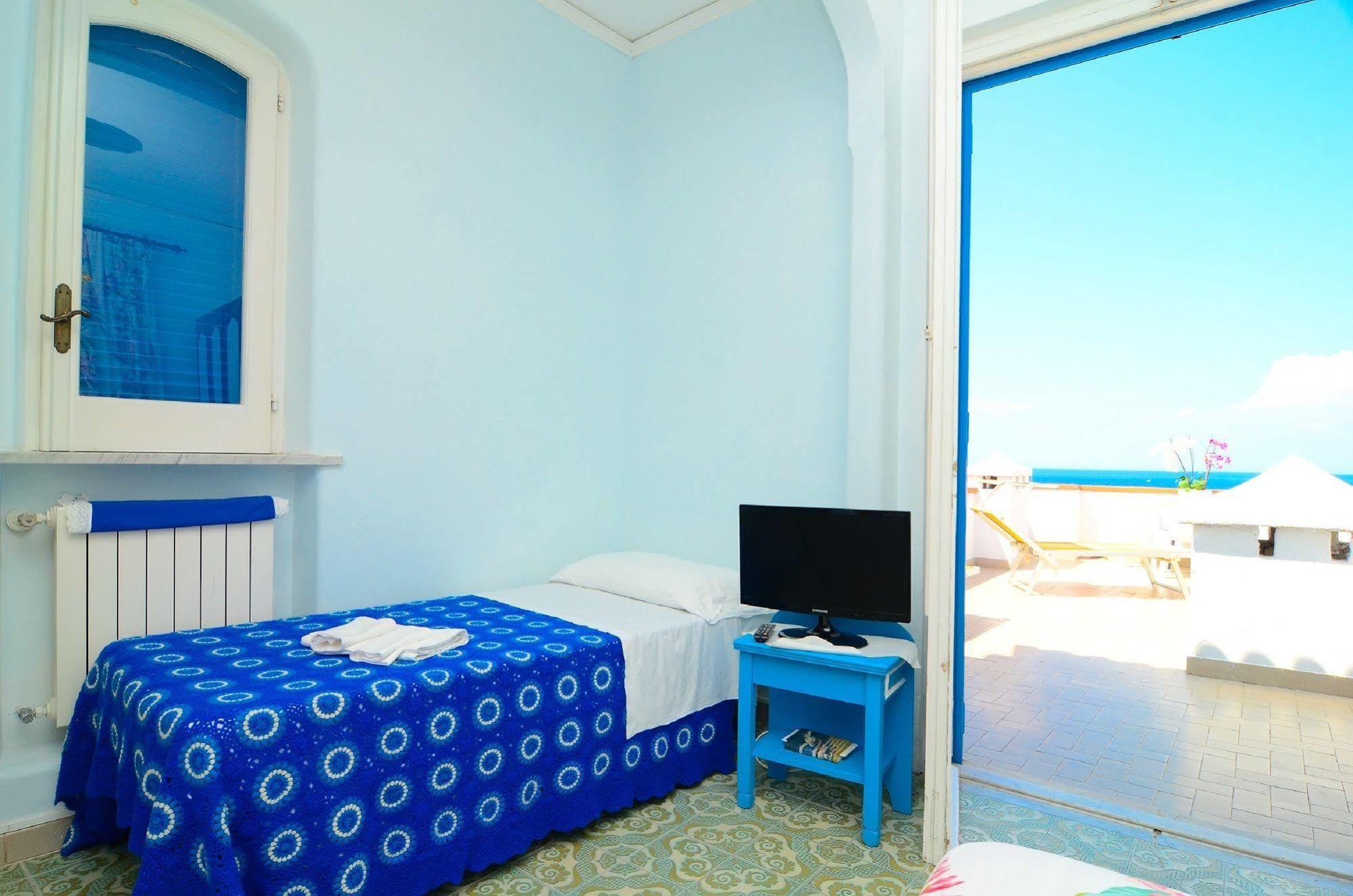 Hotel Terme Marina Lacco Ameno  ภายนอก รูปภาพ