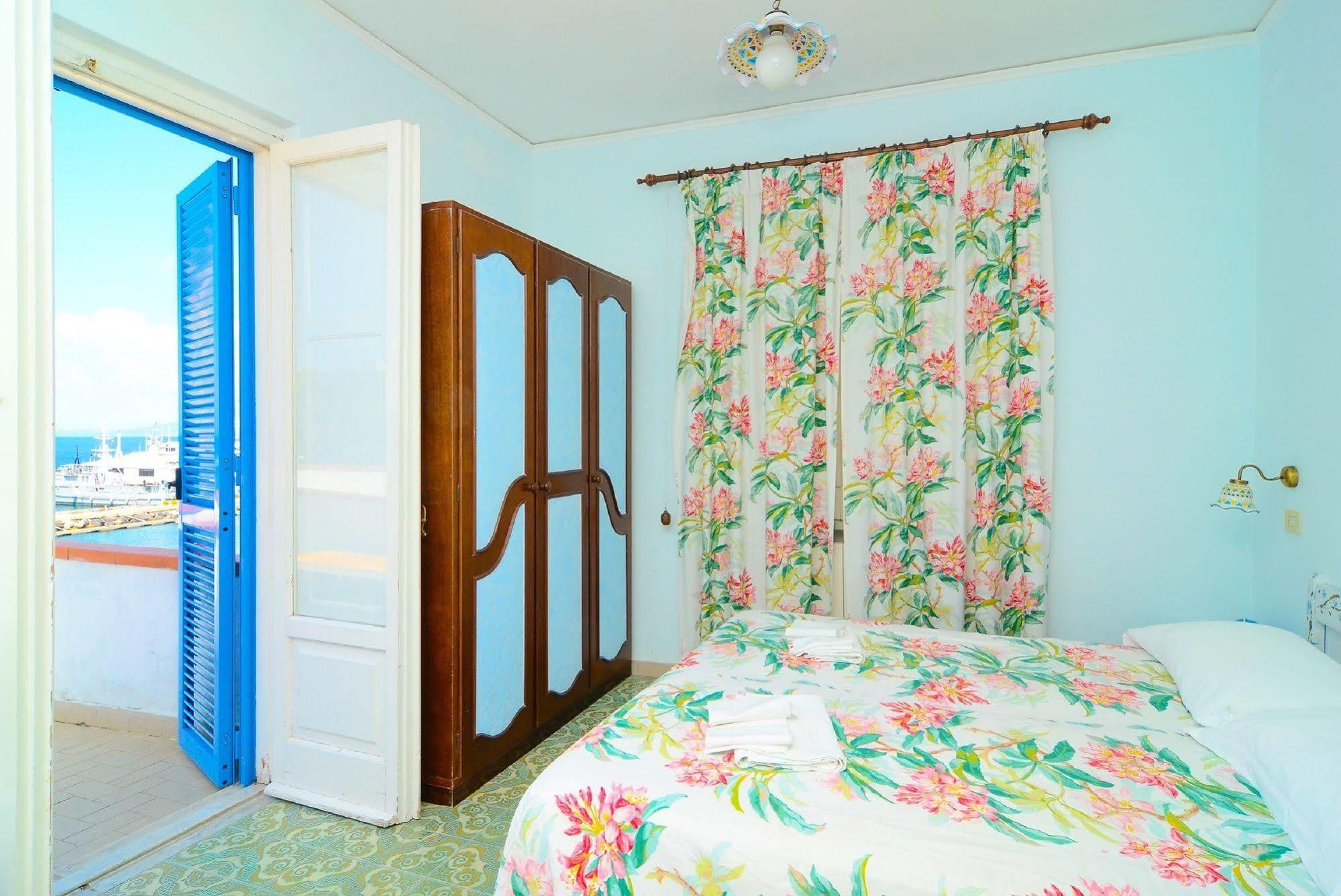 Hotel Terme Marina Lacco Ameno  ภายนอก รูปภาพ