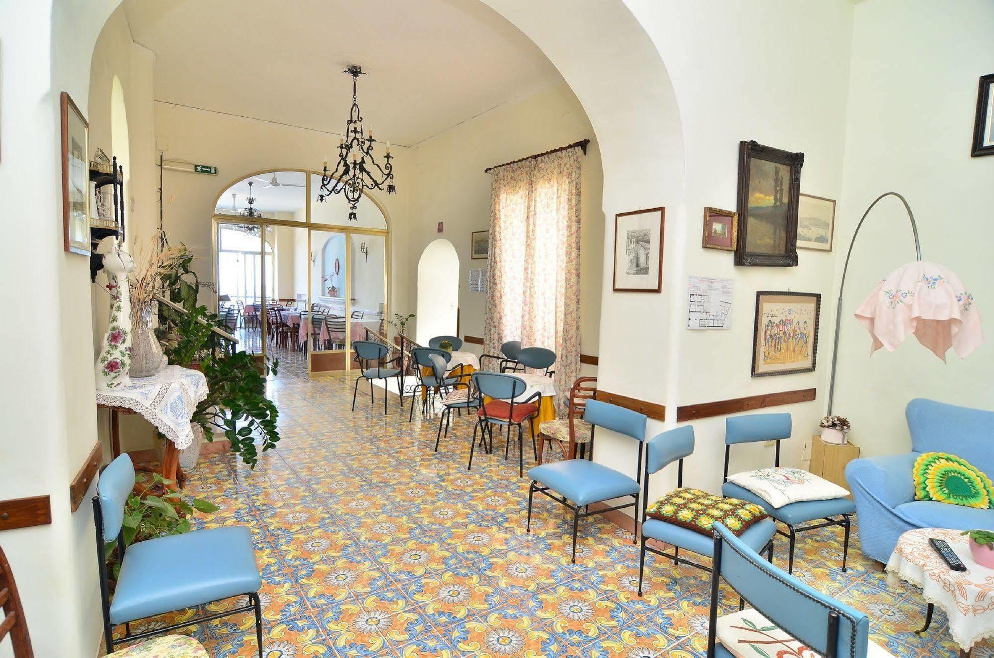 Hotel Terme Marina Lacco Ameno  ภายนอก รูปภาพ