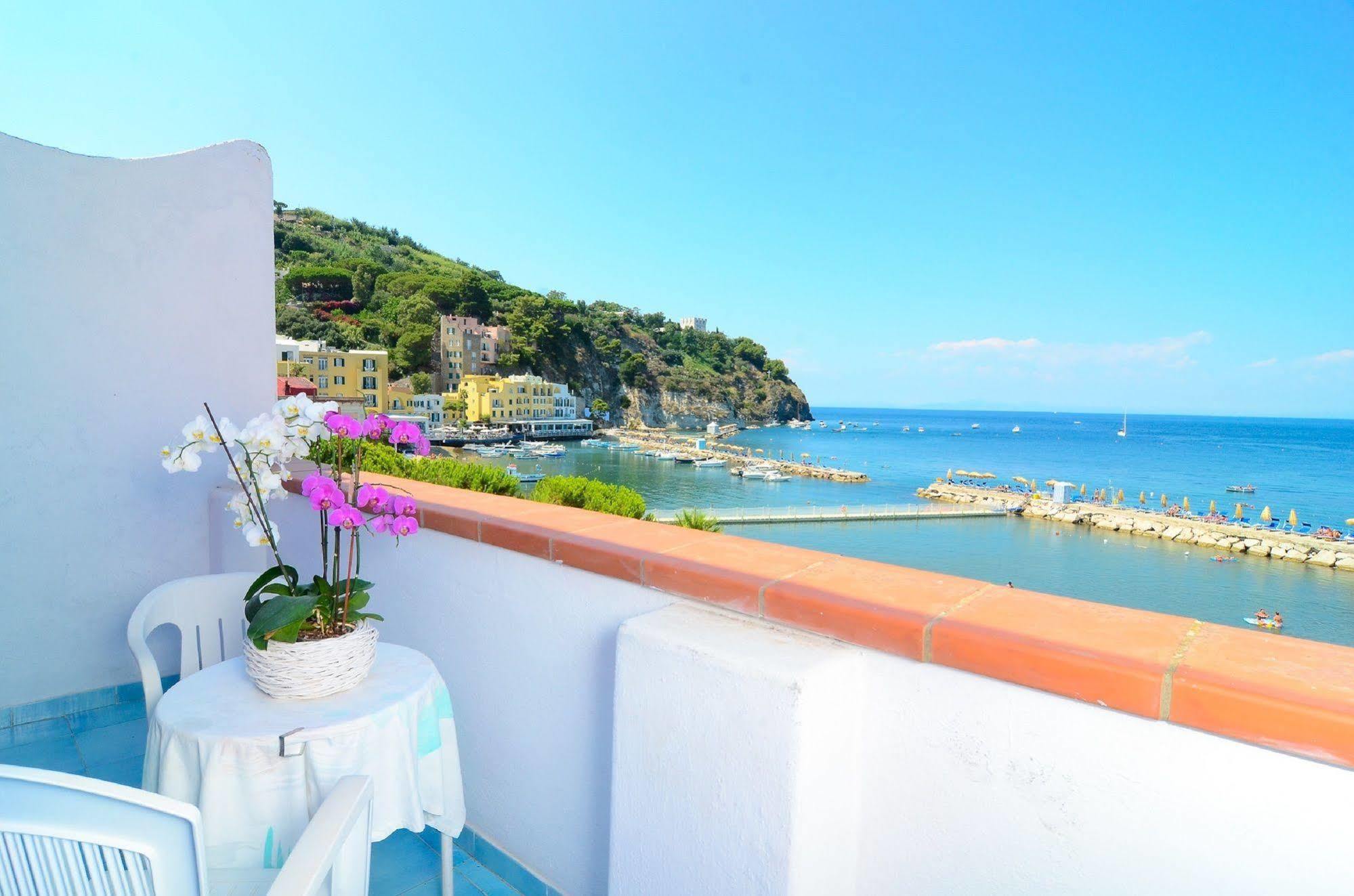 Hotel Terme Marina Lacco Ameno  ภายนอก รูปภาพ